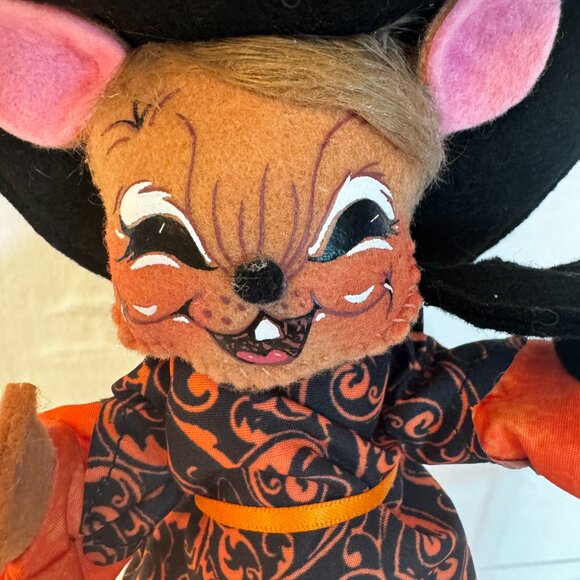 Annalee Mouse Doll 6" Halloween 2017 Swirl Witch with Bat - Picture 3 of 11